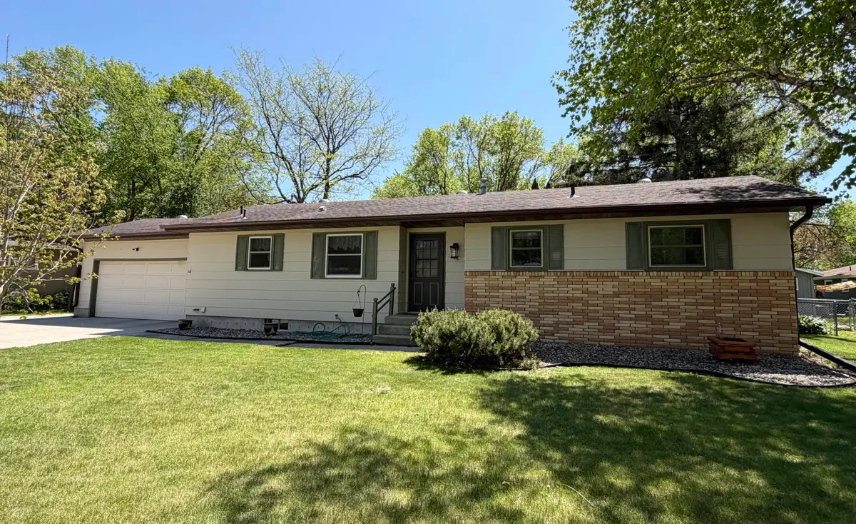 1808 SE 12th Avenue, Aberdeen, SD 57401 - #1
