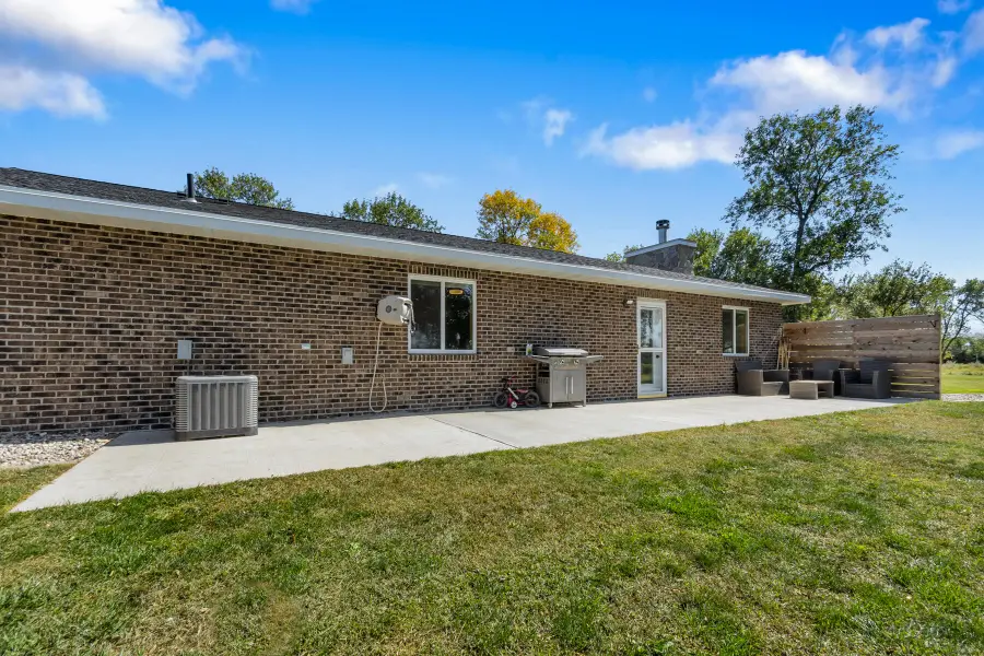 2810 S 392nd Avenue, Aberdeen, SD 57401 - #3