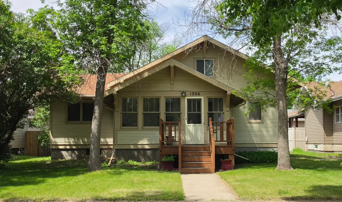 1306 S 2nd Street, Aberdeen, SD 57401 - #1