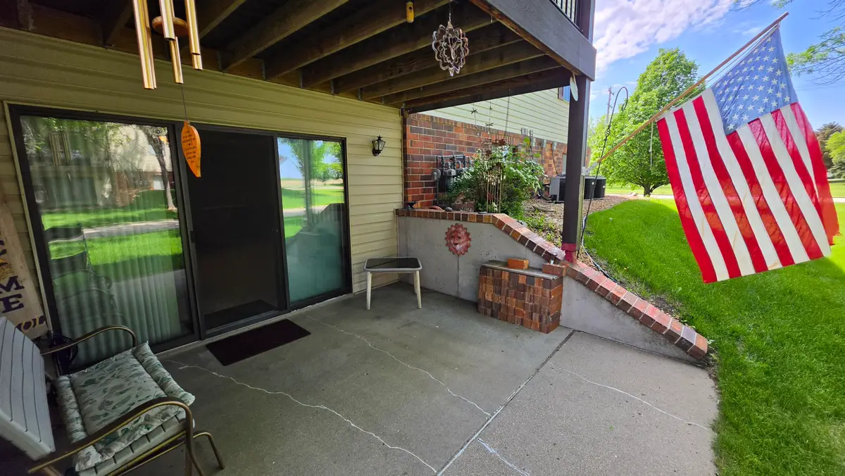 1521 E Melgaard Road, Aberdeen, SD 57401 - #1