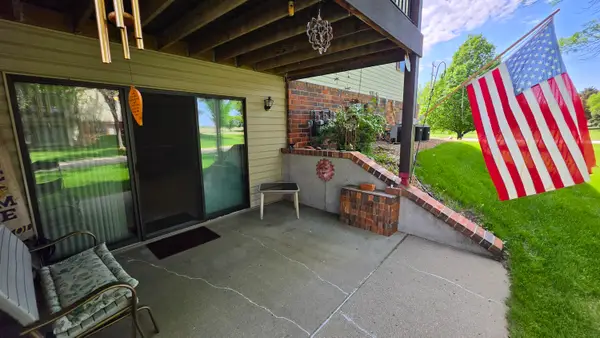 1521 E Melgaard Road, Aberdeen, SD 57401