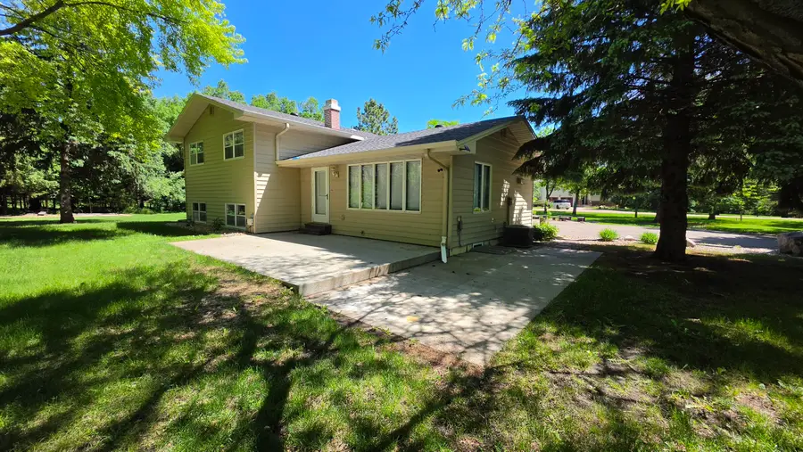 38608 129th Street, Aberdeen, SD 57401 - #2
