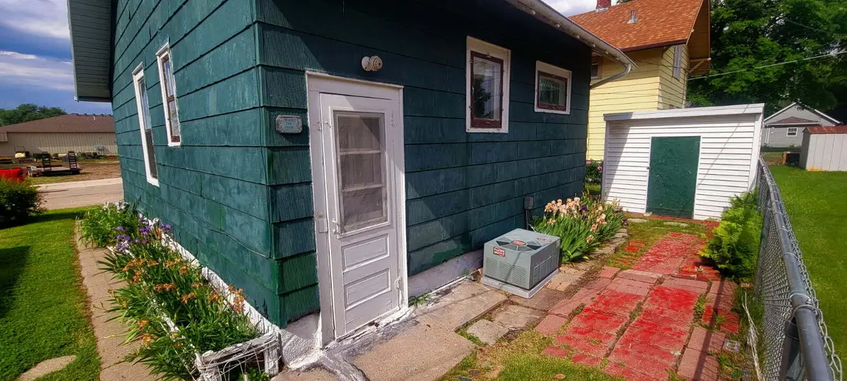 119 NW 7th Avenue, Aberdeen, SD 57401 - #1