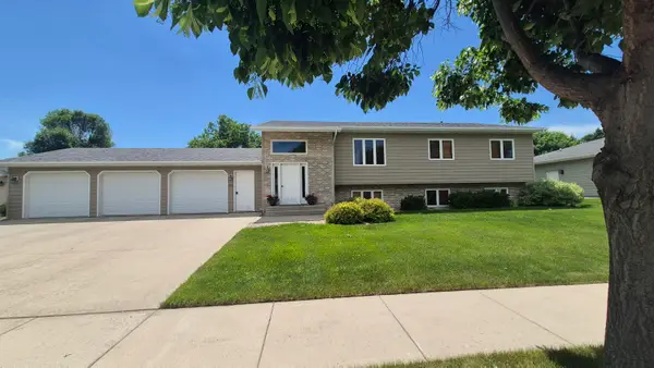 2420 SE 14th Avenue, Aberdeen, SD 57401