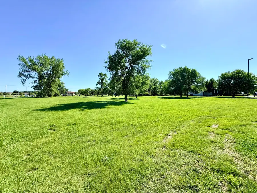 2520 Quail Run Boulevard, Aberdeen, SD 57401 - #2