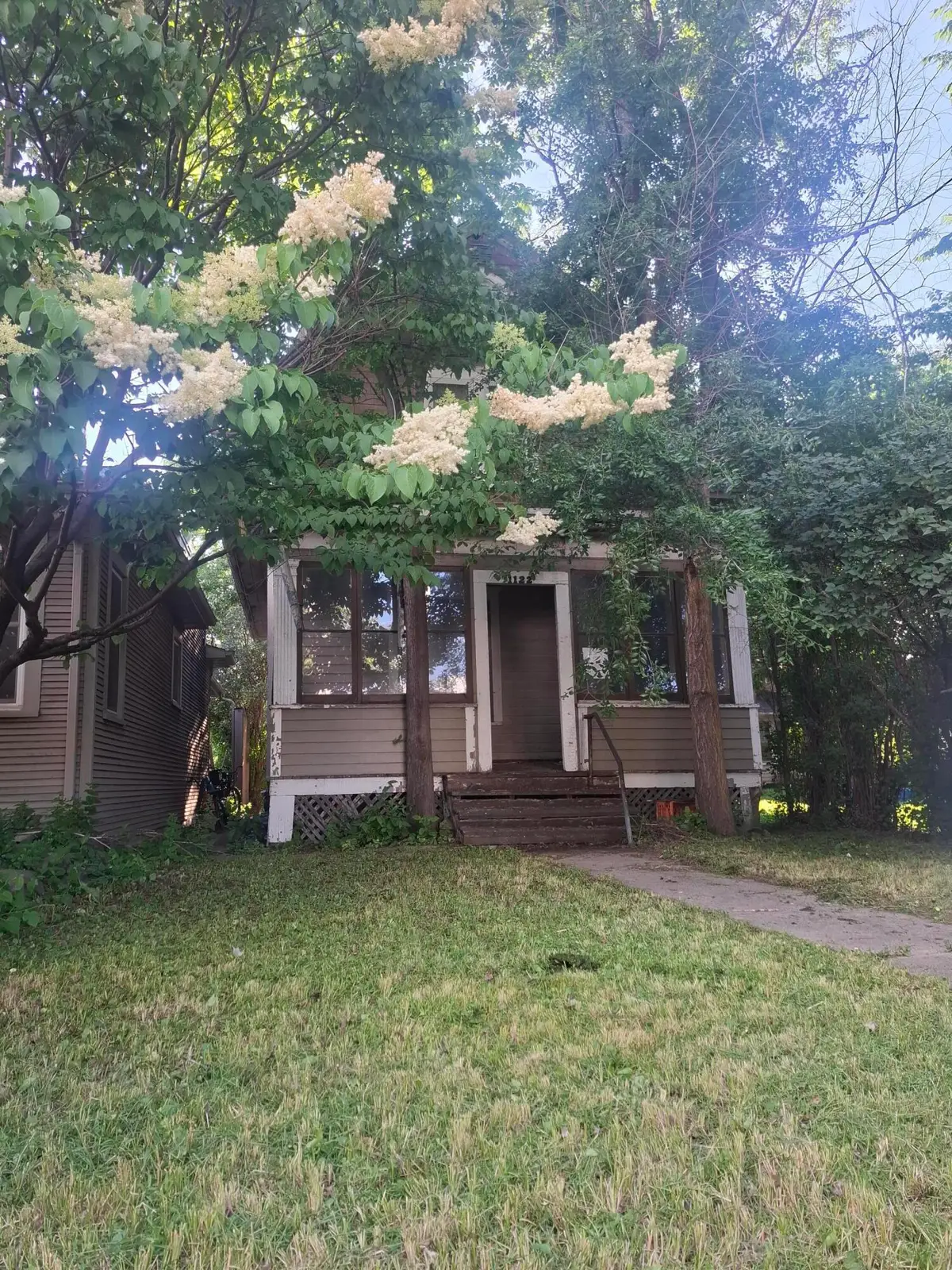 1122 S Washington Street, Aberdeen, SD 57401 - #1