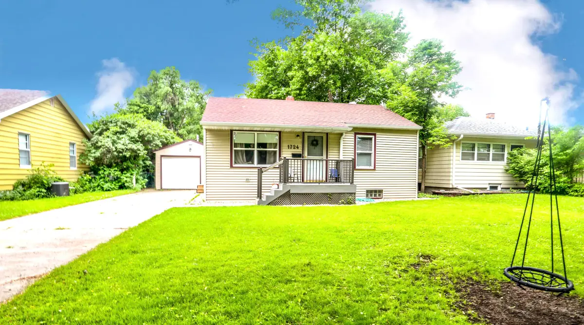 1724 S 1st Street, Aberdeen, SD 57401 - #1
