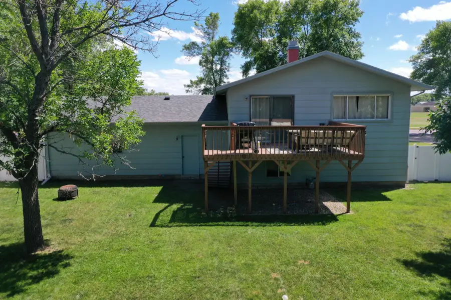 1115 NE 15th Avenue, Aberdeen, SD 57401 - #3