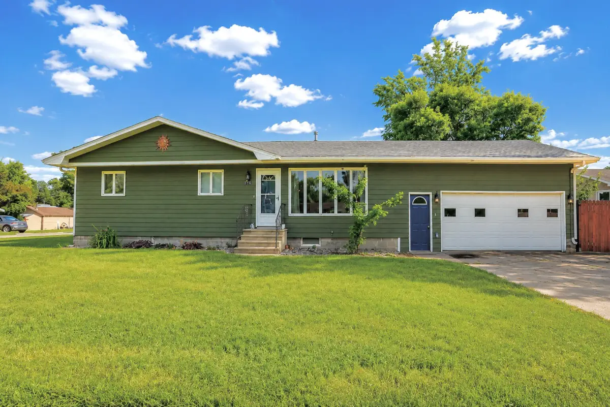 816 12th Avenue, Aberdeen, SD 57401 - #1