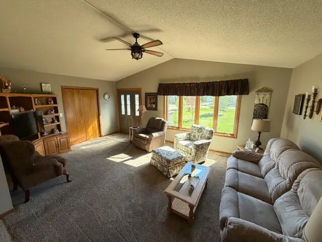 12867 E Pleasant Valley Drive, Aberdeen, SD 57401 - #2