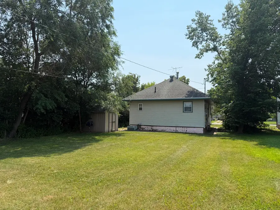 1122 9th Avenue, Aberdeen, SD 57401 - #2
