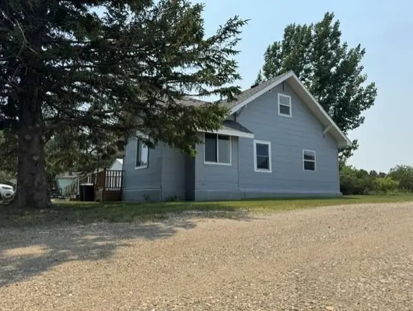 402 N 11th Avenue, Faulkton, SD 57438