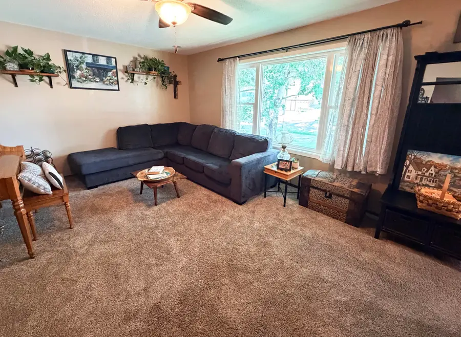 809 NE 18th Avenue, Aberdeen, SD 57401 - #2