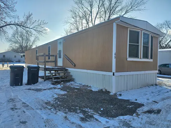 122 S Roosevelt Street, Aberdeen, SD 57401