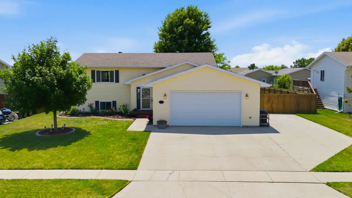 1017 Plum Lane, Aberdeen, SD 57401 - #1