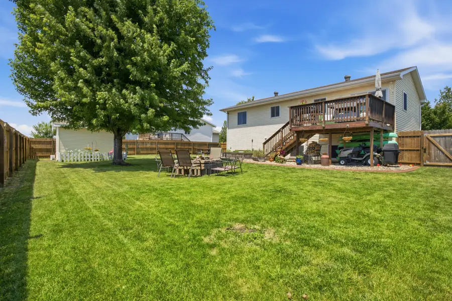 1017 Plum Lane, Aberdeen, SD 57401 - #2