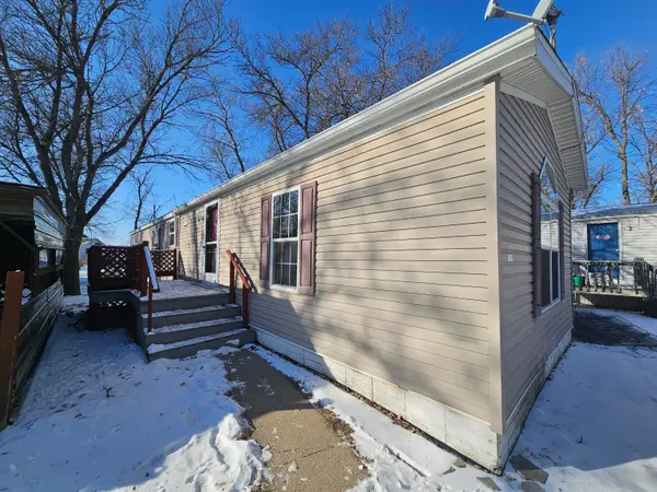 122 S Roosevelt Street, Aberdeen, SD 57401