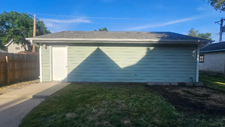 1010 N 1st Street, Aberdeen, SD 57401 - #3