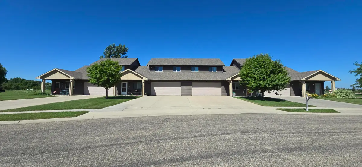 904 Villa Drive, Aberdeen, SD 57401 - #1