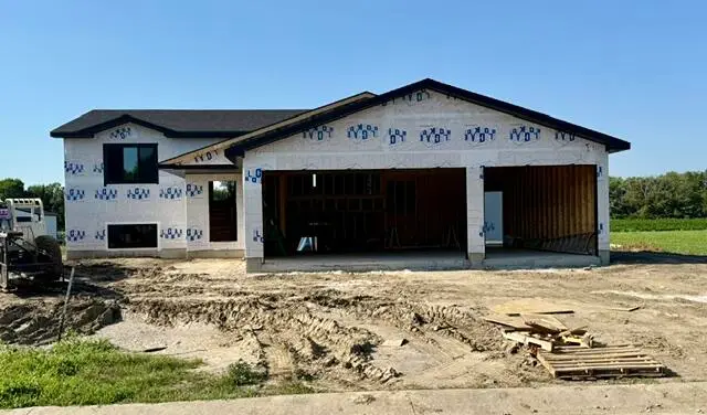 2514 14th Avenue, Aberdeen, SD 57401 - #1