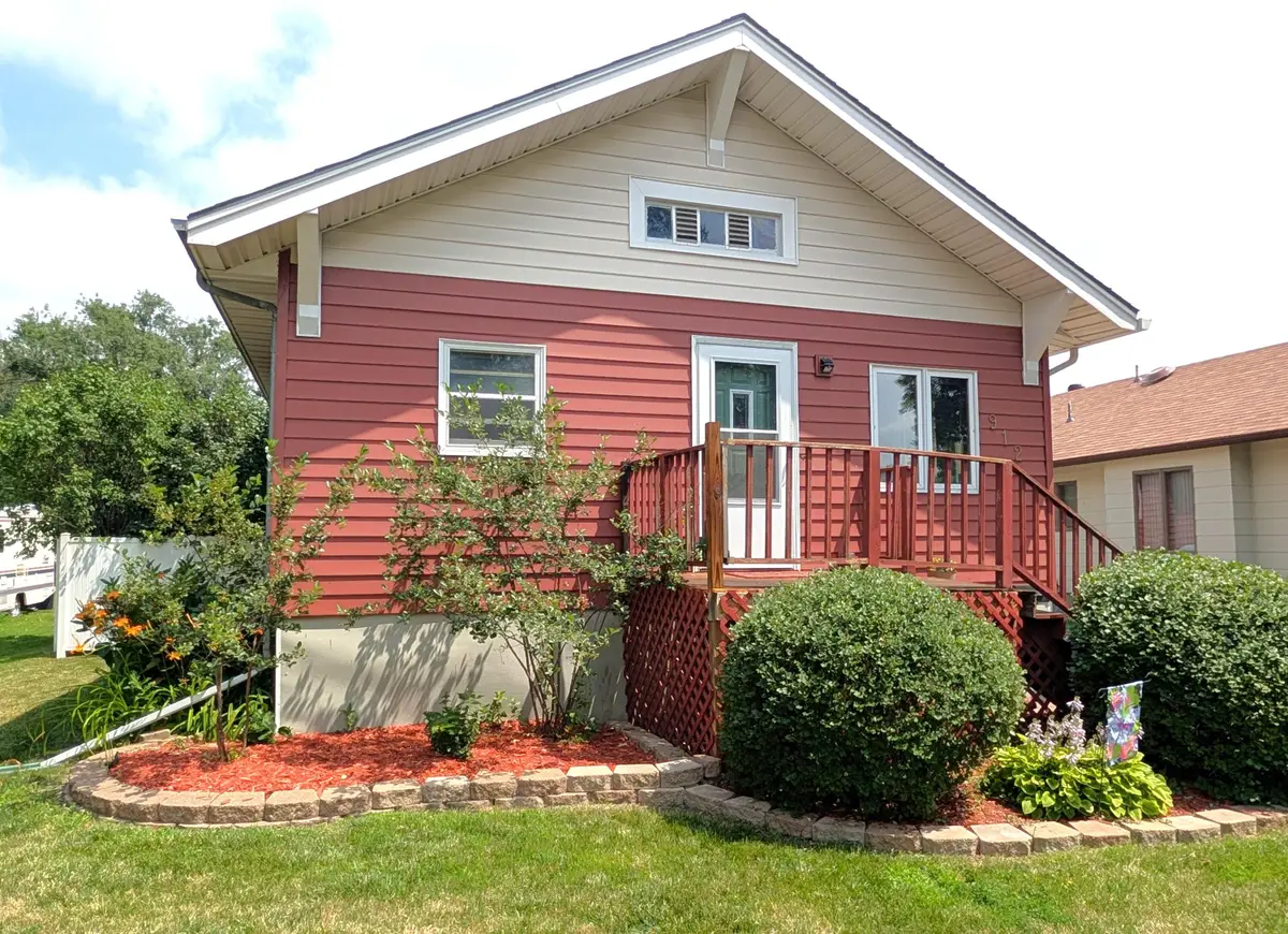 912 N State Street, Aberdeen, SD 57401 - #1