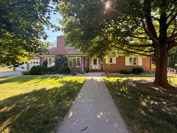 1615 S Lincoln Street, Aberdeen, SD 57401