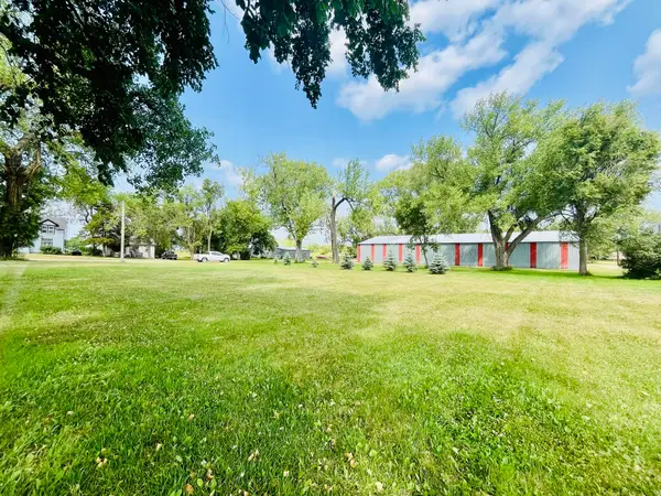 165 NW Birch Street, Conde, SD 57434