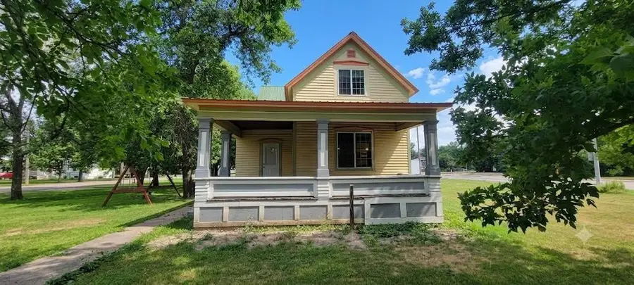330 Main Street, Ipswich, SD 57451 - #3