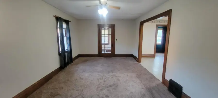 18 SW 9th Avenue, Aberdeen, SD 57401 - #3