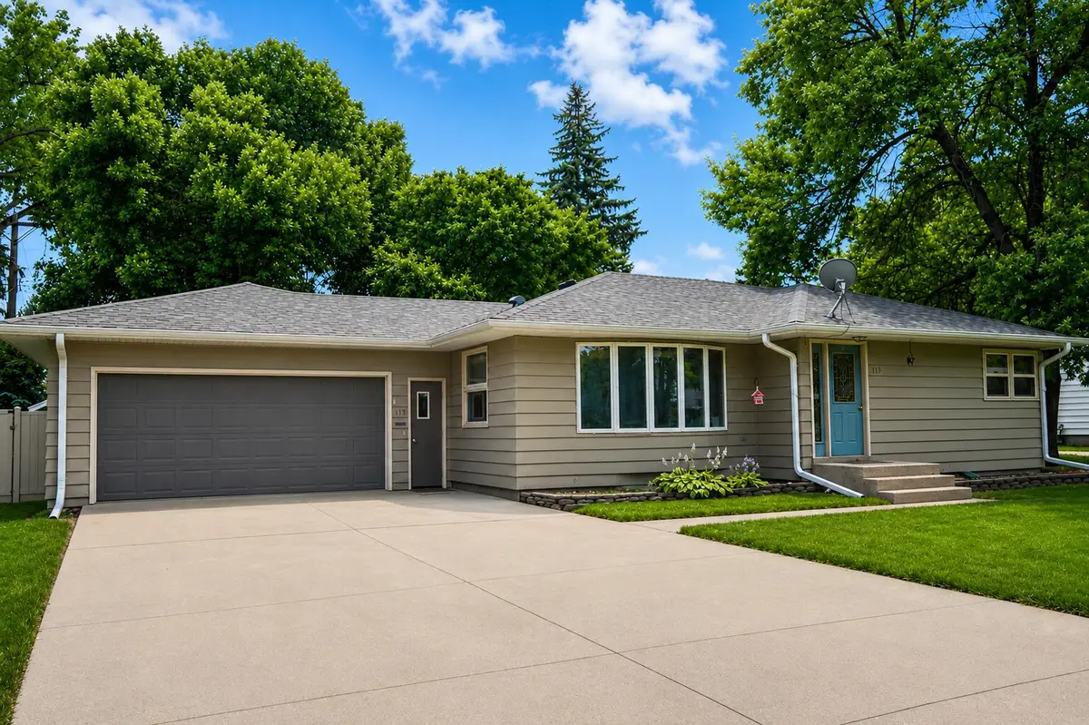 113 Elizabeth Drive, Aberdeen, SD 57401 - #1