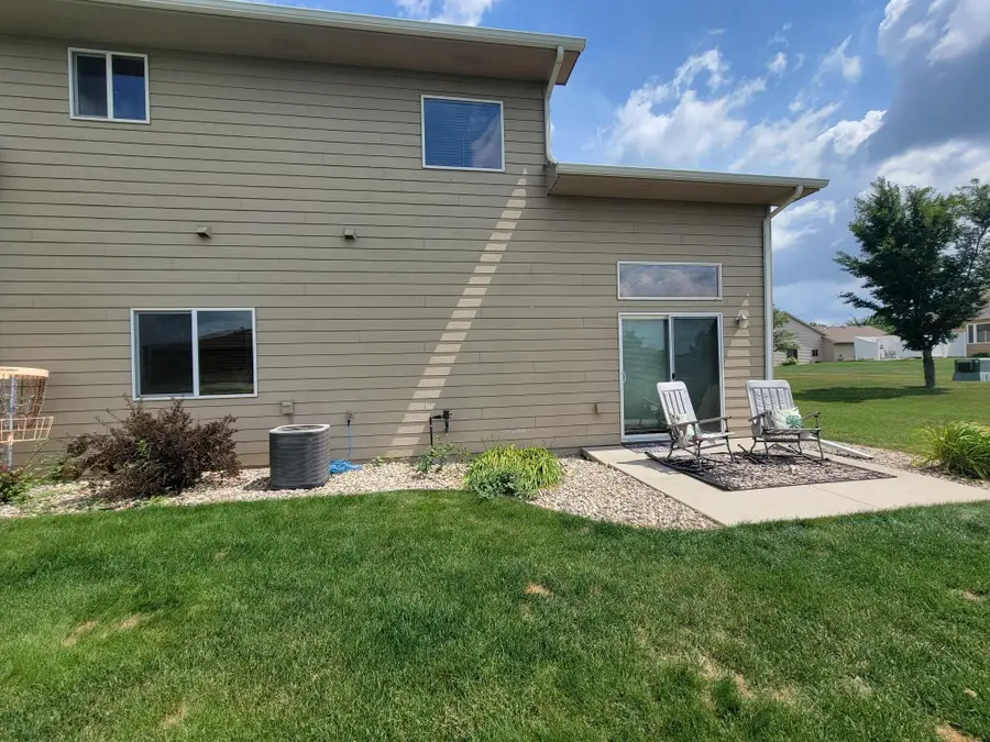 1711 Nicklaus Drive, Aberdeen, SD 57401 - #2