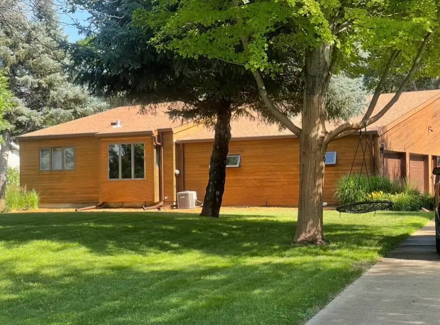 12956 Prairiewood Drive, Aberdeen, SD 57401 - #2