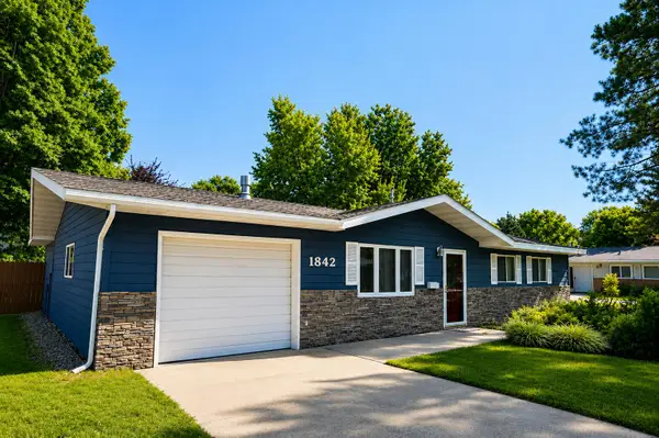 1842 Eisenhower Circle, Aberdeen, SD 57401