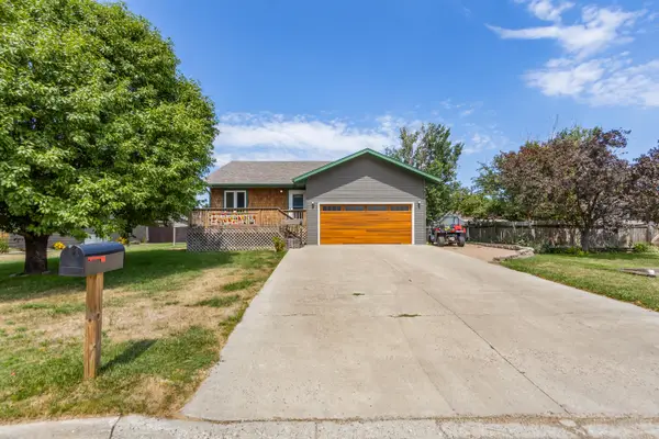 25 4th Street, Warner, SD 57479