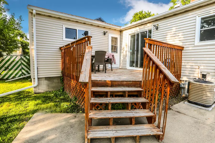 1011 N 1st Street, Aberdeen, SD 57401 - #2