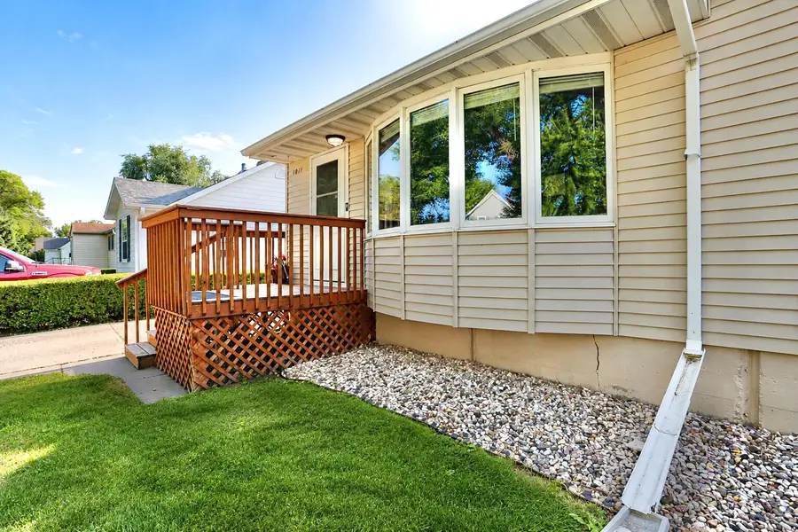 1011 N 1st Street, Aberdeen, SD 57401 - #3