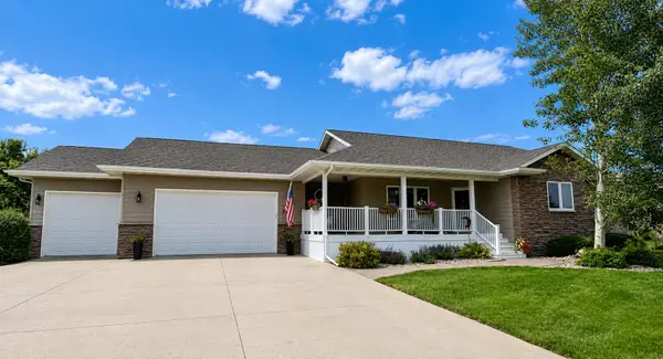 2201 Stone Gate Court, Aberdeen, SD 57401