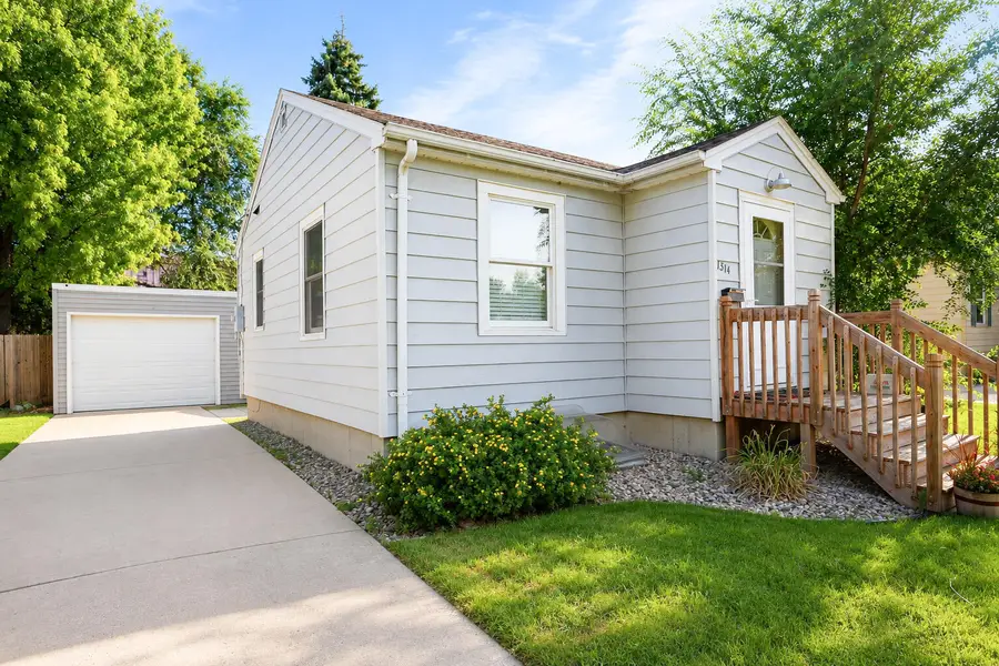 1314 SE 5th Avenue, Aberdeen, SD 57401 - #2