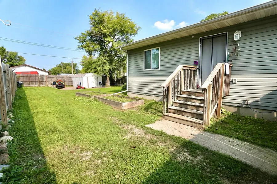 714 S 11th Street, Aberdeen, SD 57401 - #3