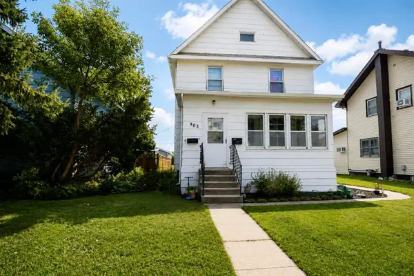 903 S 9th Street, Aberdeen, SD 57401