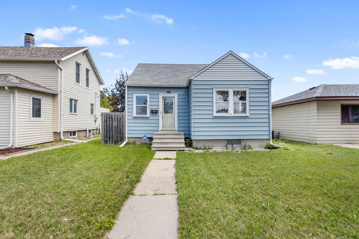 508 N 3rd Street, Aberdeen, SD 57401 - #1