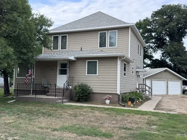 105 W 5th Street, Cresbard, SD 57435