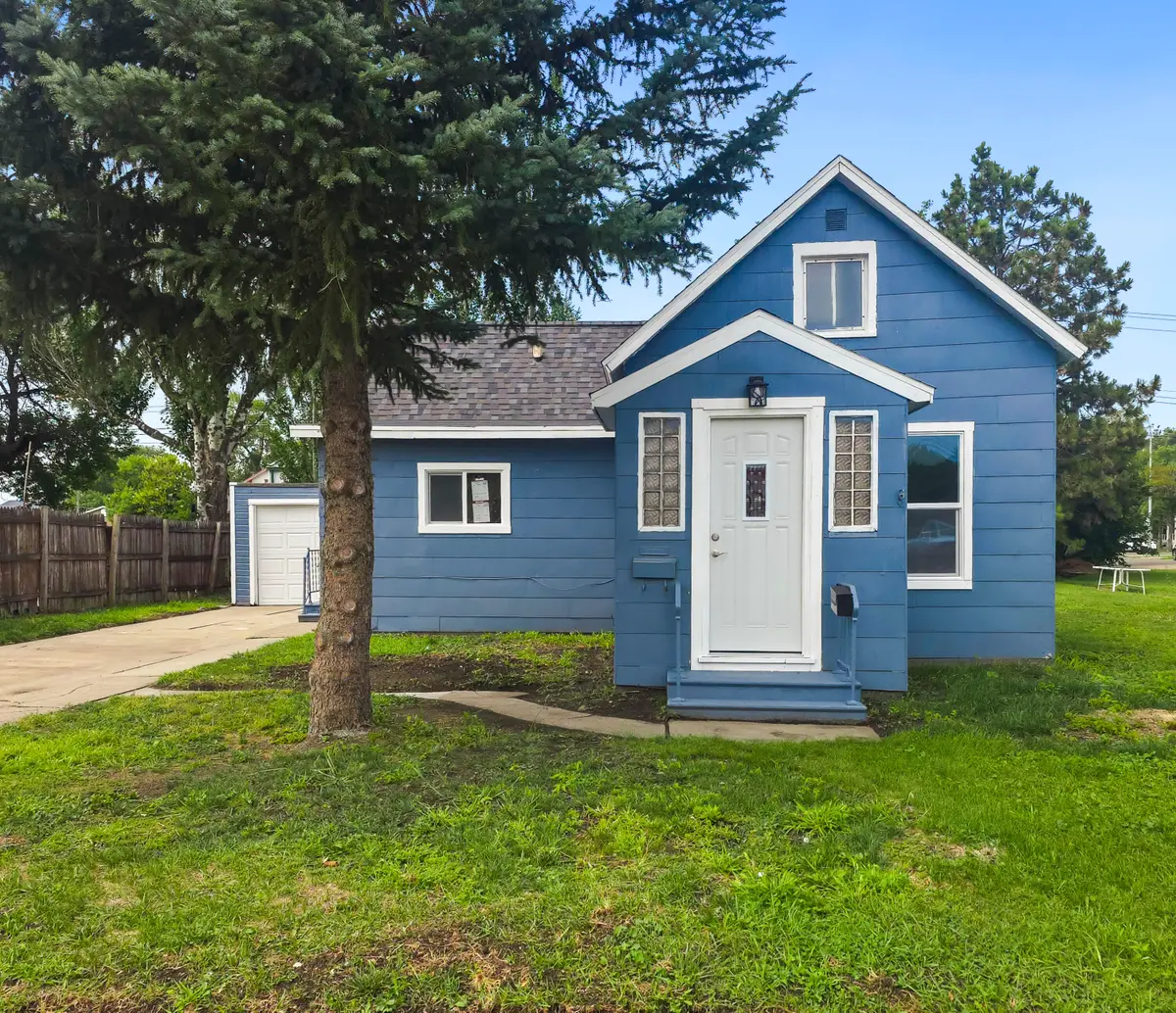 219 N 1st Street, Aberdeen, SD 57401 - #1