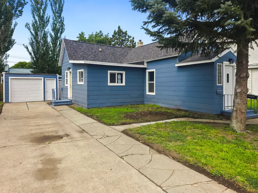 219 N 1st Street, Aberdeen, SD 57401 - #2
