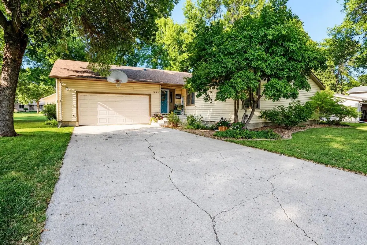 1235 Casper Avenue, Aberdeen, SD 57401 - #1