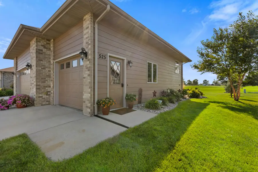 525 Stewart Drive, Aberdeen, SD 57401 - #3