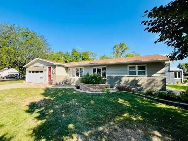 721 NE 2nd Avenue, Aberdeen, SD 57401