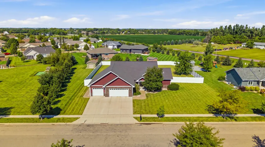 2815 Water View Drive, Aberdeen, SD 57401 - #2