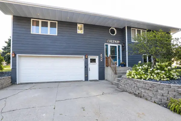 308 NE 21st Avenue, Aberdeen, SD 57401