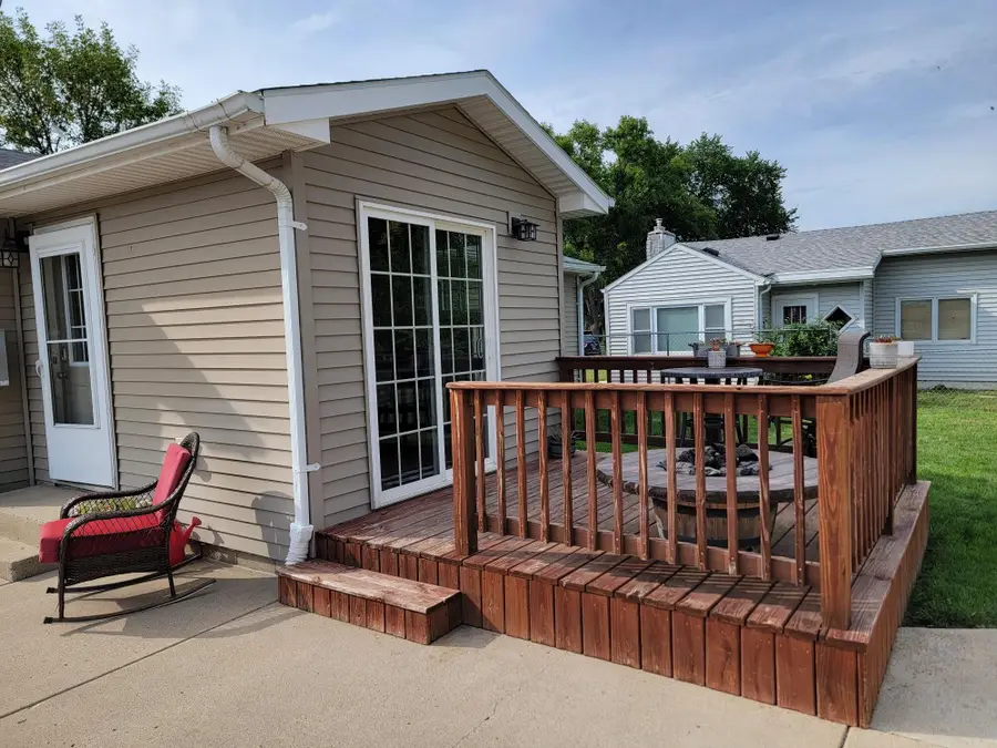 217 S Elm Street, Aberdeen, SD 57401 - #3